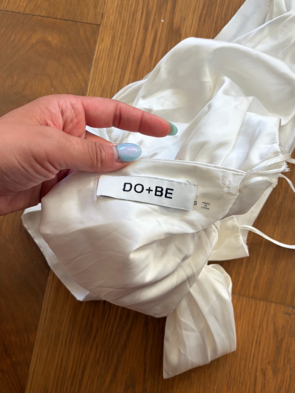 DO+BE White Halter Ruched Tank Top - Picture 3 of 3